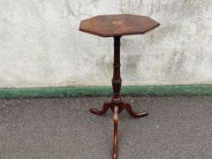 19th century mahogany occasional table  Thumbnail 4