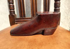 19th century wooden shoe snuff box Thumbnail 2