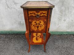 French pedestal Thumbnail 4