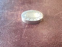 Irish silver patch box Thumbnail 2