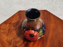 Moorcroft vase Thumbnail 4