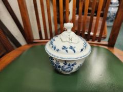 18th century worcester bowl & lid Thumbnail 6