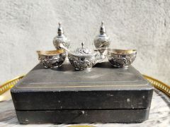Seven piece silver condiment set Thumbnail 4