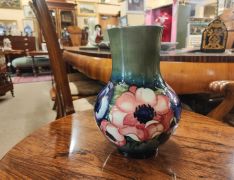 Moorcroft vase Thumbnail 2