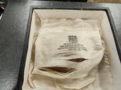 Pair of irish silver knife rests Thumbnail 4