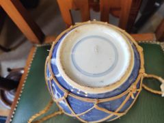 Chinese porcelain jar & cover Thumbnail 4