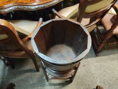 Oak planter Thumbnail 2