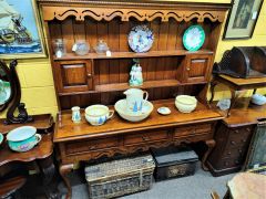 Large oak dresser Thumbnail 2