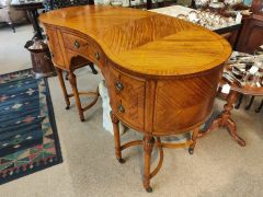 Edwardian satinwood desk Thumbnail 3