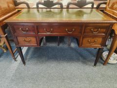 Edwardian mahogany desk Thumbnail 2