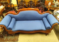 Victorian couch Thumbnail 3