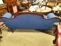 Victorian couch Thumbnail 4