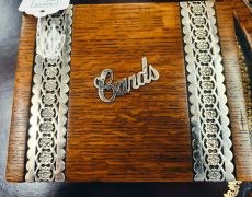 Oak playing card box Thumbnail 2