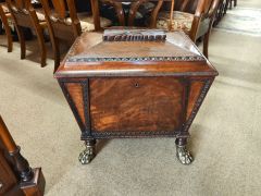19th century mahogany wine Cellarette Thumbnail 6