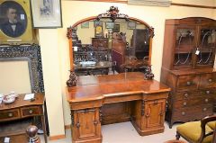 Victorian walnut mirrorback sideboard Thumbnail 3