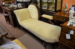 Victorian mahogany settee Thumbnail 3