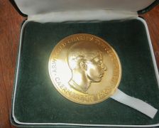 Cased prince of wales investiture medal Thumbnail 3