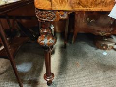 Victorian burr-walnut desk Thumbnail 4