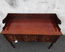Georgian mahogany sideboard Thumbnail 2