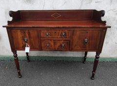 Georgian mahogany sideboard Thumbnail 3