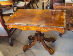 Victorian burr walnut centre table Thumbnail 6