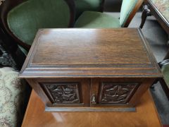 Oak smokers cabinet Thumbnail 2