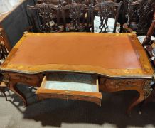 French kingwood leather top desk Thumbnail 6