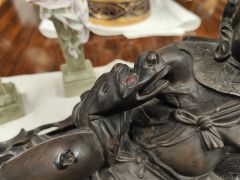 Carved wooden chinese figure / buddha Thumbnail 3