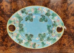 Majolica dish Thumbnail 3