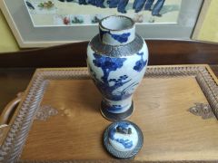 Chinese crackleware vase Thumbnail 2