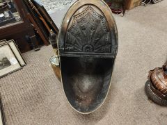 Brass coal scuttle Thumbnail 3
