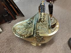 Brass coal scuttle Thumbnail 4