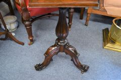 19th century rosewood workbox / tea caddy Thumbnail 3