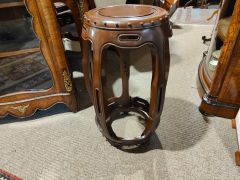 Chinese stool Thumbnail 2