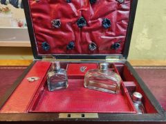 19th century mahogany & brass bound travelling box Thumbnail 6