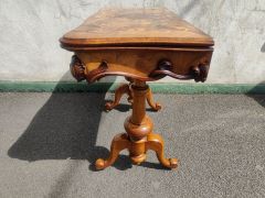 Victorian walnut Inlaid & marquetry card table Thumbnail 3