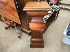 Edwardian oak pedestal Thumbnail 2
