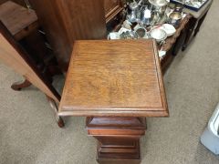 Edwardian oak pedestal Thumbnail 3