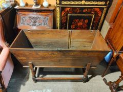 Antique dough bin Thumbnail 4