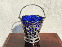 George III pierced silver sugar basket & liner Thumbnail 2