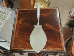 Irish silver cake slice Thumbnail 1