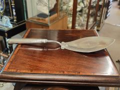 Irish silver cake slice Thumbnail 3