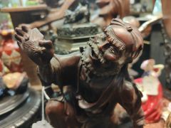 Chinese carved wooden figure Thumbnail 2