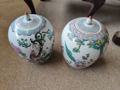 Pair of chinese vases and lids Thumbnail 2