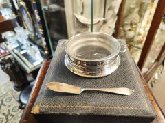 Cased irish silver butter dish Thumbnail 6