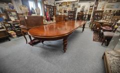 Victorian mahogany D- ended dining room table Thumbnail 3