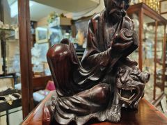 Chinese carved wooden figure Thumbnail 2