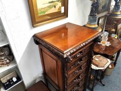 Victorian oak wellington chest of drawers Thumbnail 4