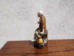 Chinese porcelain figure Thumbnail 3