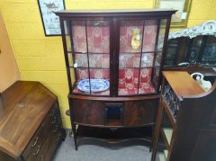 Edwardian mahogany display cabinet Thumbnail 4